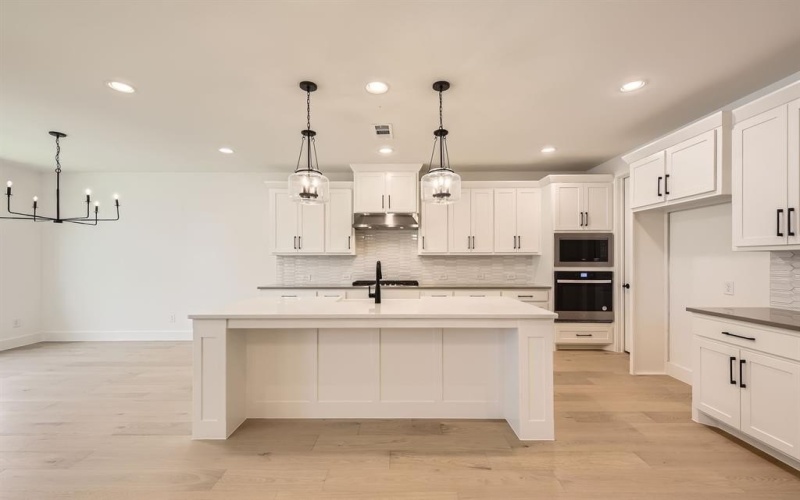 11154 Canopy Trail, Justin, TX 76247, 4 Habitaciones Habitaciones , ,3 BañosBaños,Residential,En Venta,11154 Canopy Trail,20951482