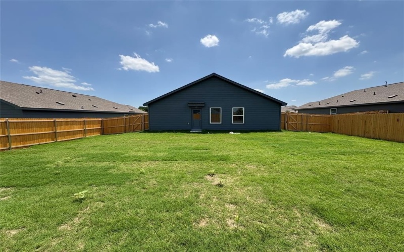 3607 Chambray Drive, Sherman, TX 75092, 3 Bedrooms Bedrooms, ,2 BathroomsBathrooms,Residential Lease,For Rent,3607 Chambray Drive,20951629