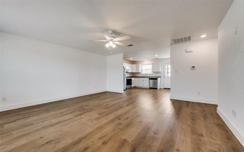 114 Lynn Court #100, Decatur, TX 76234, 3 Habitaciones Habitaciones , ,2 BañosBaños,Residential Lease,En Alquiler,114 Lynn Court,20951735
