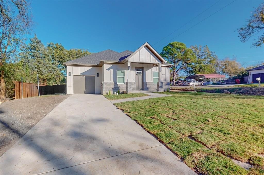 400 N Kenny Drive, West Tawakoni, TX 75474, 3 Bedrooms Bedrooms, ,2 BathroomsBathrooms,Residential,For Sale,400 N Kenny Drive,20950643