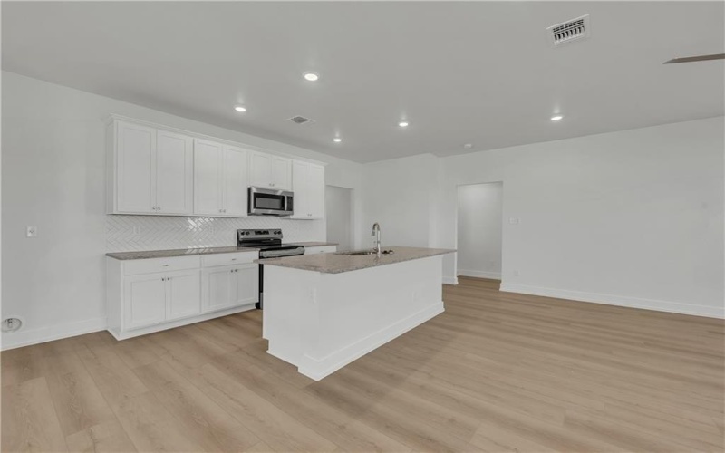 11321 Patera Street, Lorena, TX 76655, 4 Bedrooms Bedrooms, ,2 BathroomsBathrooms,Residential,For Sale,11321 Patera Street,229470