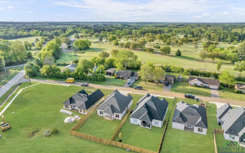 1509 Wellington Ln, Longview, TX 75605, 3 Bedrooms Bedrooms, ,2 BathroomsBathrooms,Residential,For Sale,1509 Wellington Ln,20253712