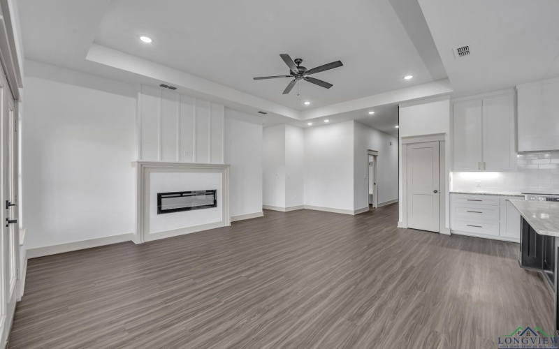 1509 Wellington Ln, Longview, TX 75605, 3 Bedrooms Bedrooms, ,2 BathroomsBathrooms,Residential,For Sale,1509 Wellington Ln,20253712