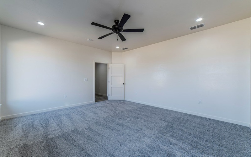 1708 E Main St, Brownfield, TX 79316, 3 Bedrooms Bedrooms, ,2 BathroomsBathrooms,Residential,For Sale,1708 E Main St,50082515