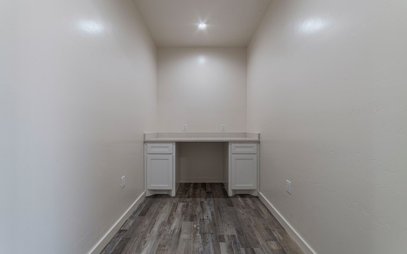1708 E Main St, Brownfield, TX 79316, 3 Bedrooms Bedrooms, ,2 BathroomsBathrooms,Residential,For Sale,1708 E Main St,50082515