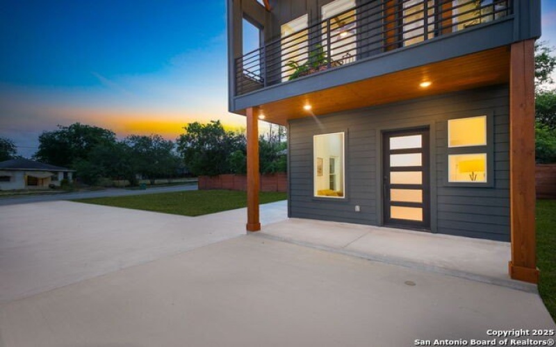 514 Dakota #3, San Antonio, TX 78203, 2 Bedrooms Bedrooms, ,2 BathroomsBathrooms,Residential,For Sale,514 Dakota,1871387