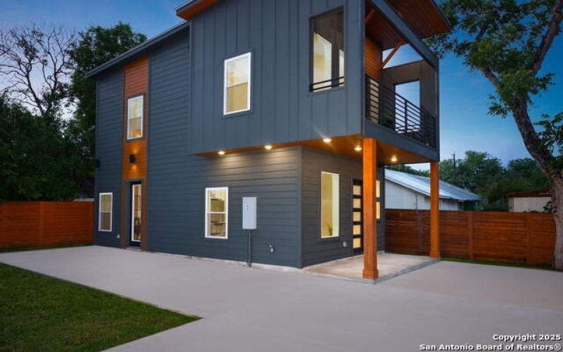 514 Dakota #3, San Antonio, TX 78203, 2 Bedrooms Bedrooms, ,2 BathroomsBathrooms,Residential,For Sale,514 Dakota,1871387