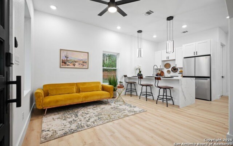514 Dakota #3, San Antonio, TX 78203, 2 Bedrooms Bedrooms, ,2 BathroomsBathrooms,Residential,For Sale,514 Dakota,1871387