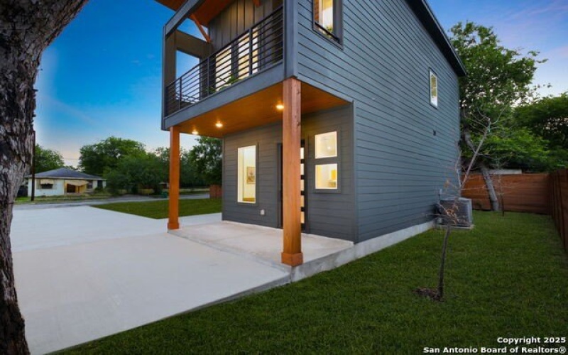 514 Dakota #3, San Antonio, TX 78203, 2 Bedrooms Bedrooms, ,2 BathroomsBathrooms,Residential,For Sale,514 Dakota,1871387