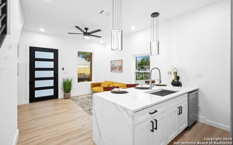 514 Dakota #3, San Antonio, TX 78203, 2 Bedrooms Bedrooms, ,2 BathroomsBathrooms,Residential,For Sale,514 Dakota,1871387