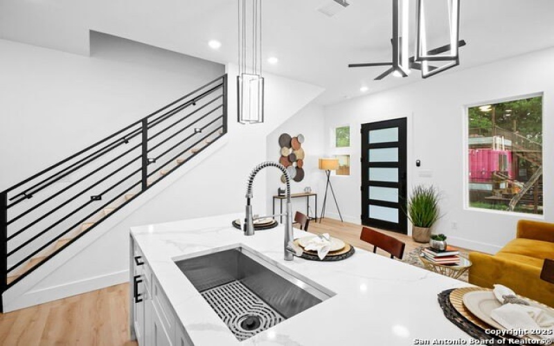 514 Dakota #3, San Antonio, TX 78203, 2 Bedrooms Bedrooms, ,2 BathroomsBathrooms,Residential,For Sale,514 Dakota,1871387