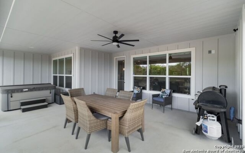 1175 Parton, Canyon Lake, TX 78133, 4 Habitaciones Habitaciones , ,2 BañosBaños,Residential,En Venta,1175 Parton,1871504