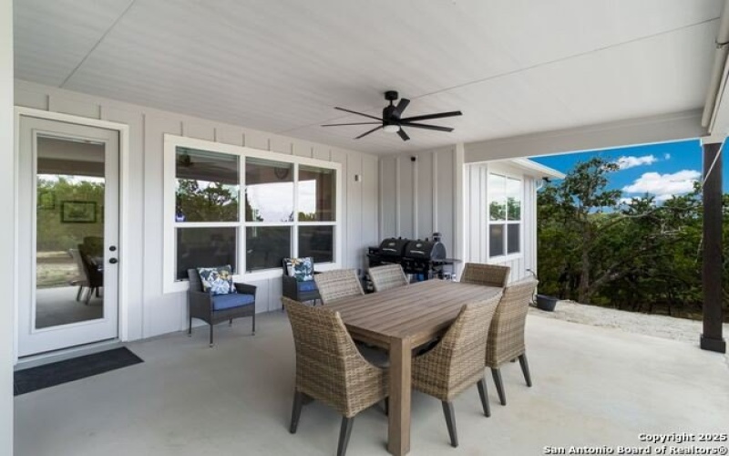 1175 Parton, Canyon Lake, TX 78133, 4 Habitaciones Habitaciones , ,2 BañosBaños,Residential,En Venta,1175 Parton,1871504