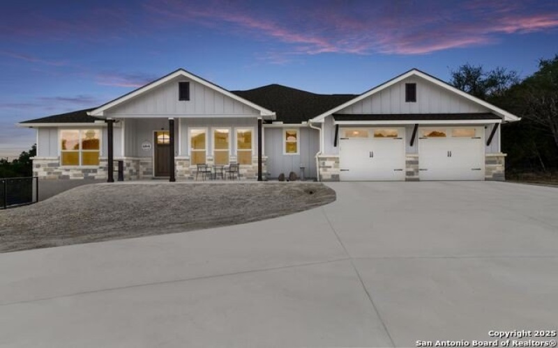 1175 Parton, Canyon Lake, TX 78133, 4 Habitaciones Habitaciones , ,2 BañosBaños,Residential,En Venta,1175 Parton,1871504