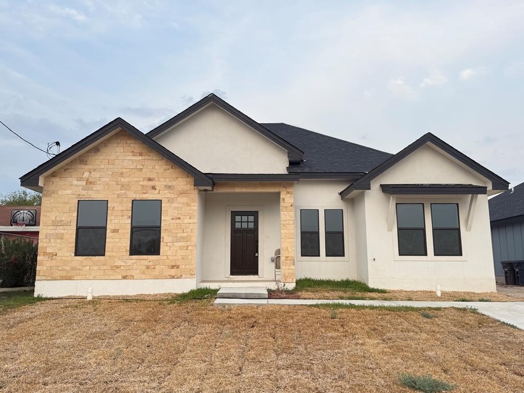 1824 Lewis Street, Eagle Pass, TX 78852, 3 Bedrooms Bedrooms, ,2 BathroomsBathrooms,Residential,For Sale,1824 Lewis Street,81304