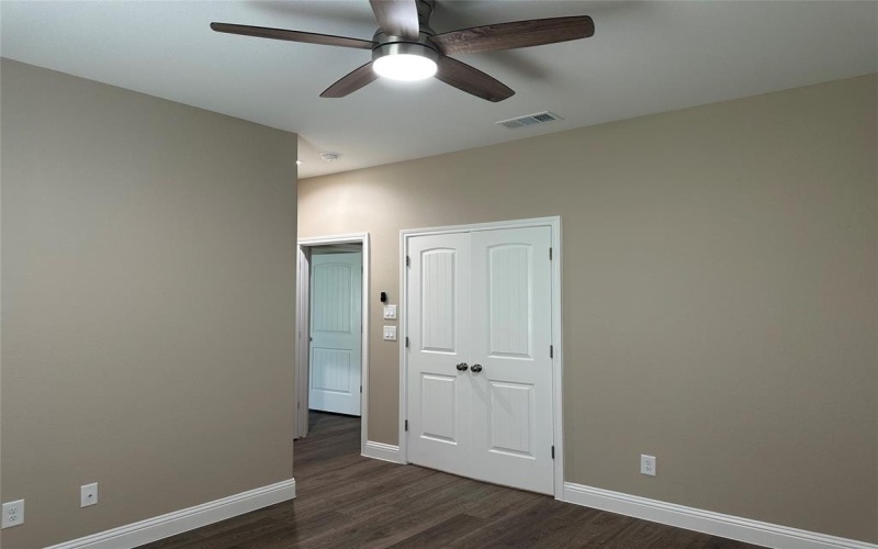1011 S Preston Street, Ennis, TX 75119, 3 Habitaciones Habitaciones , ,2 BañosBaños,Residential,En Venta,1011 S Preston Street,20900122