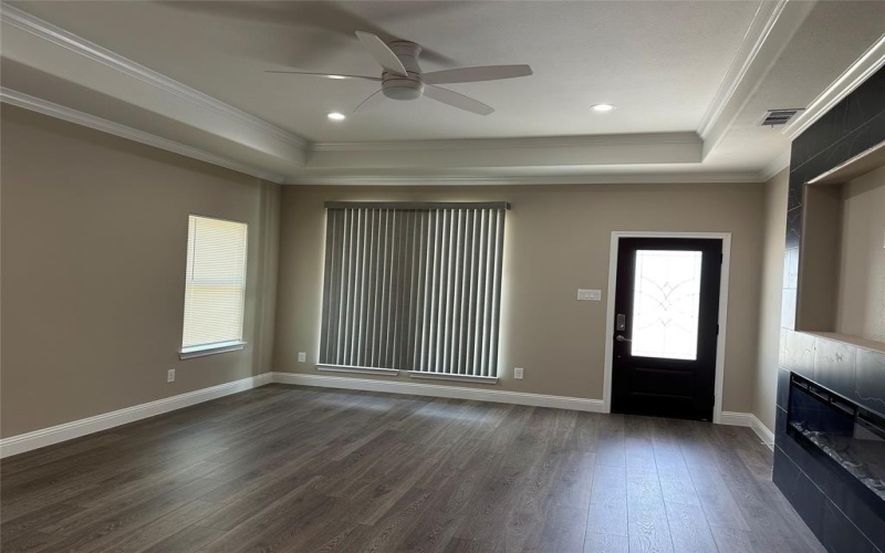 1011 S Preston Street, Ennis, TX 75119, 3 Habitaciones Habitaciones , ,2 BañosBaños,Residential,En Venta,1011 S Preston Street,20900122