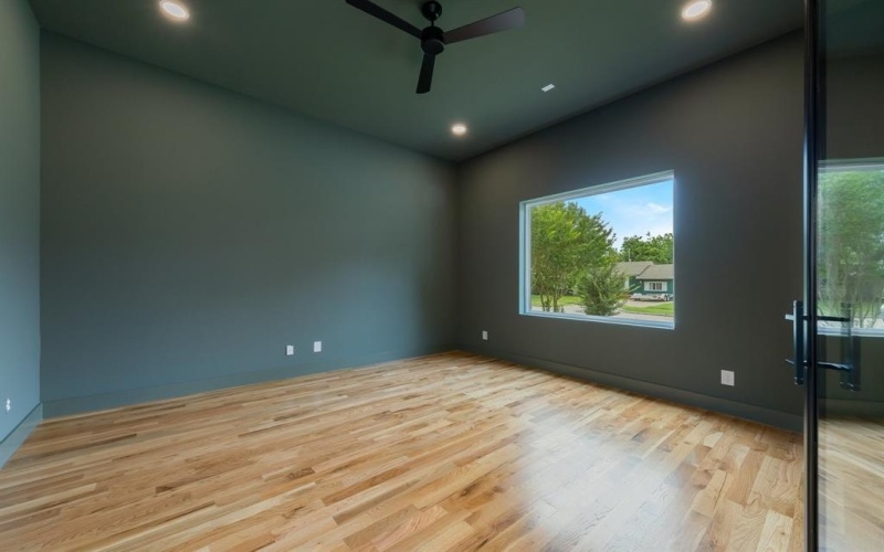 3839 Hawick Lane, Dallas, TX 75220, 5 Bedrooms Bedrooms, ,5 BathroomsBathrooms,Residential,For Sale,3839 Hawick Lane,20910404