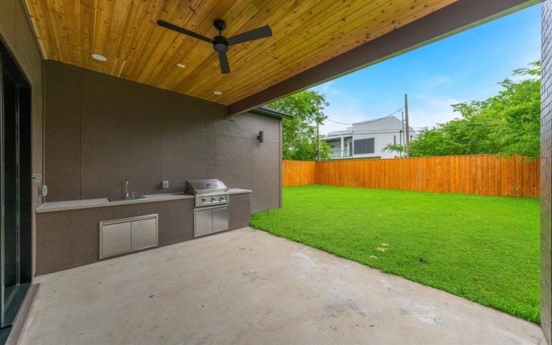 3839 Hawick Lane, Dallas, TX 75220, 5 Bedrooms Bedrooms, ,5 BathroomsBathrooms,Residential,For Sale,3839 Hawick Lane,20910404