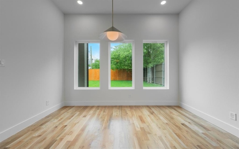 3839 Hawick Lane, Dallas, TX 75220, 5 Bedrooms Bedrooms, ,5 BathroomsBathrooms,Residential,For Sale,3839 Hawick Lane,20910404