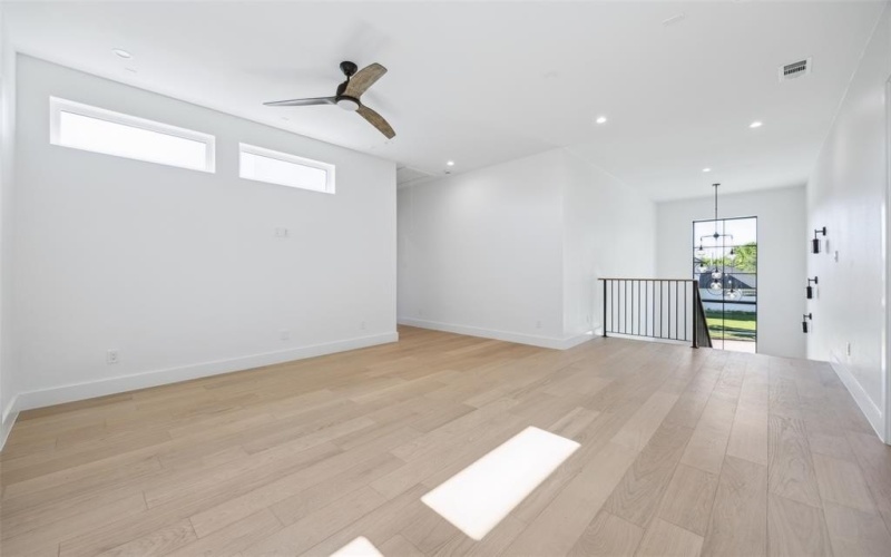 3379 Townsend Drive, Dallas, TX 75229, 4 Bedrooms Bedrooms, ,3 BathroomsBathrooms,Residential,For Sale,3379 Townsend Drive,20937997