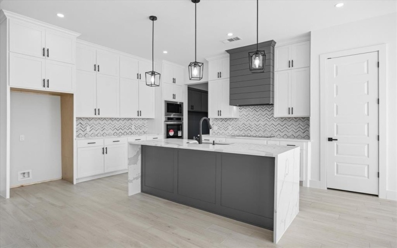 2057 Glenhollow Drive, Weatherford, TX 76088, 4 Habitaciones Habitaciones , ,3 BañosBaños,Residential Lease,En Alquiler,2057 Glenhollow Drive,20939992