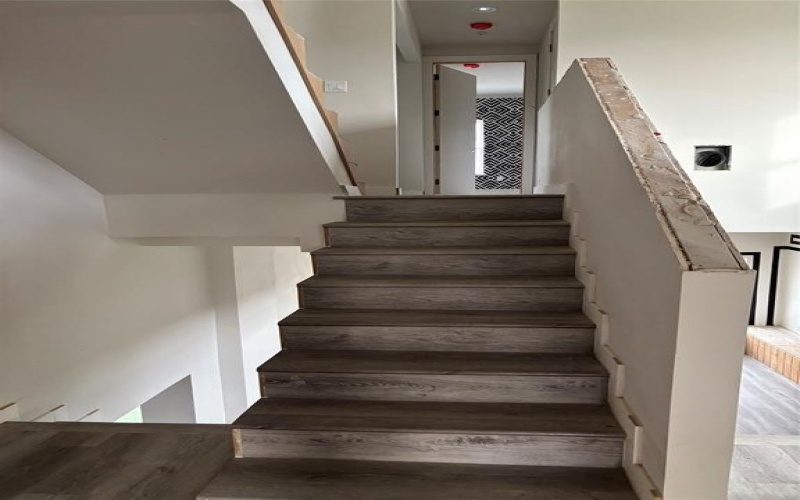 1401 Seegar Street, Dallas, TX 75215, 5 Bedrooms Bedrooms, ,6 BathroomsBathrooms,Residential,For Sale,1401 Seegar Street,20945470