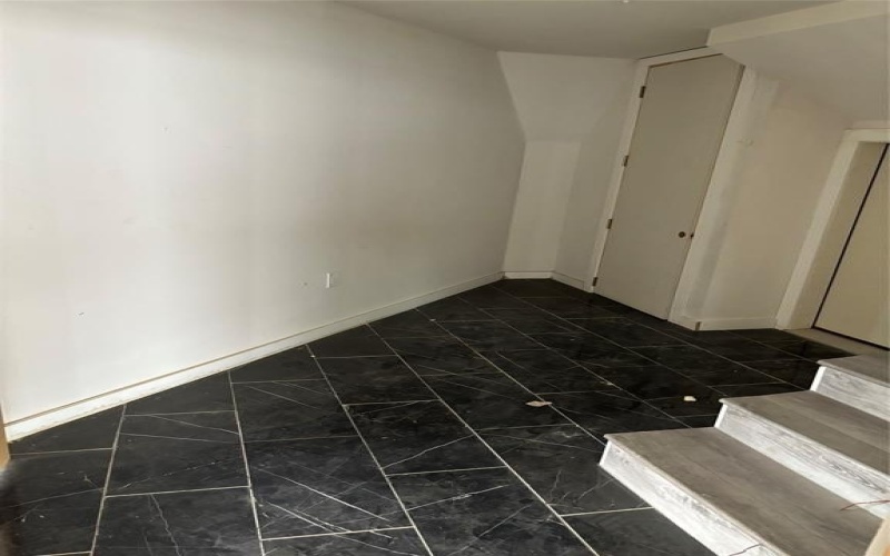 1401 Seegar Street, Dallas, TX 75215, 5 Bedrooms Bedrooms, ,6 BathroomsBathrooms,Residential,For Sale,1401 Seegar Street,20945470
