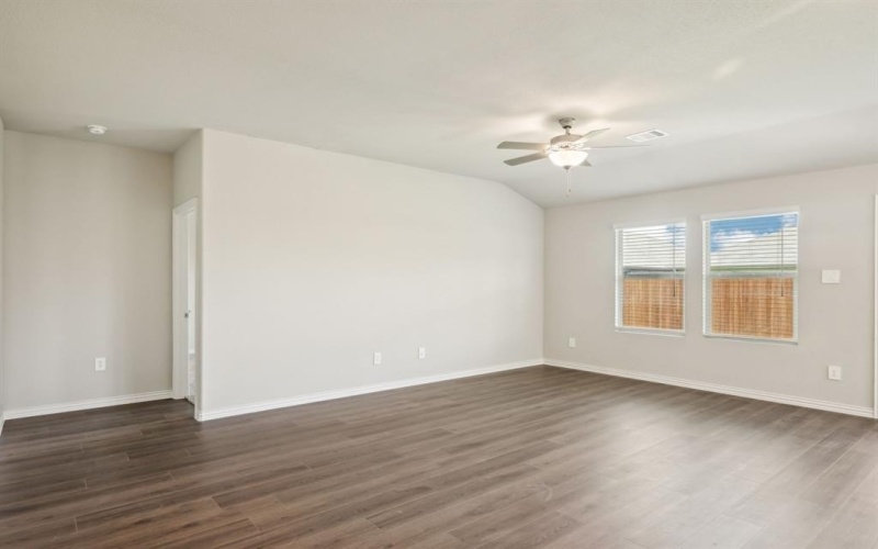 963 Lily Lane, Lavon, TX 75166, 4 Bedrooms Bedrooms, ,3 BathroomsBathrooms,Residential,For Sale,963 Lily Lane,20946059