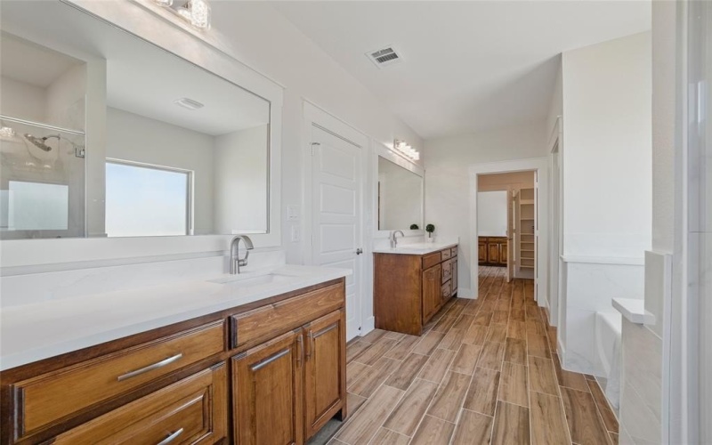 107 Stagecoach Trail, Weatherford, TX 76087, 4 Bedrooms Bedrooms, ,2 BathroomsBathrooms,Residential,For Sale,107 Stagecoach Trail,20948755