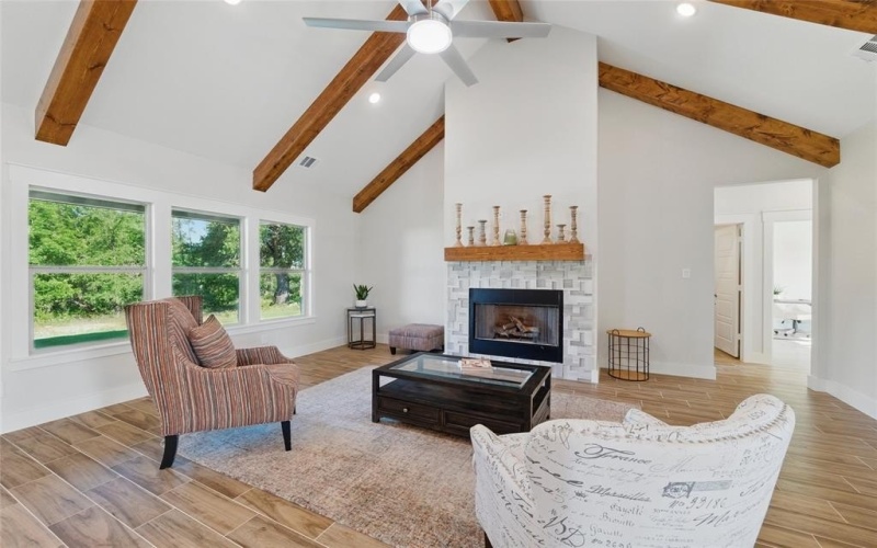 107 Stagecoach Trail, Weatherford, TX 76087, 4 Bedrooms Bedrooms, ,2 BathroomsBathrooms,Residential,For Sale,107 Stagecoach Trail,20948755