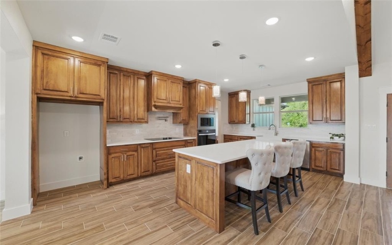 107 Stagecoach Trail, Weatherford, TX 76087, 4 Bedrooms Bedrooms, ,2 BathroomsBathrooms,Residential,For Sale,107 Stagecoach Trail,20948755