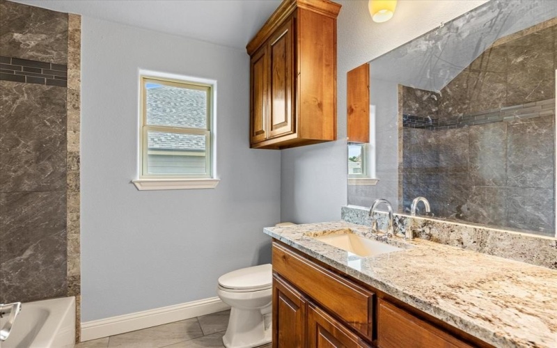 2615 San Gabriel Drive, Granbury, TX 76048, 3 Bedrooms Bedrooms, ,2 BathroomsBathrooms,Residential,For Sale,2615 San Gabriel Drive,20929799