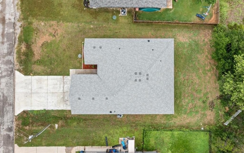 2615 San Gabriel Drive, Granbury, TX 76048, 3 Bedrooms Bedrooms, ,2 BathroomsBathrooms,Residential,For Sale,2615 San Gabriel Drive,20929799