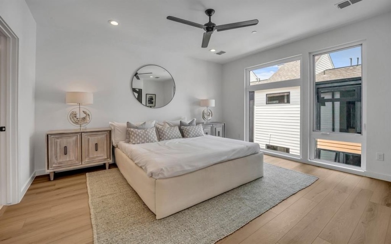 3620 San Jacinto #107, Dallas, TX 75204, 3 Habitaciones Habitaciones , ,3 BañosBaños,Residential Lease,En Alquiler,3620 San Jacinto,20932167