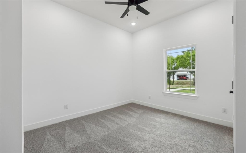 6002 Verde Way, Dallas, TX 75211, 4 Bedrooms Bedrooms, ,2 BathroomsBathrooms,Residential,For Sale,6002 Verde Way,20951630