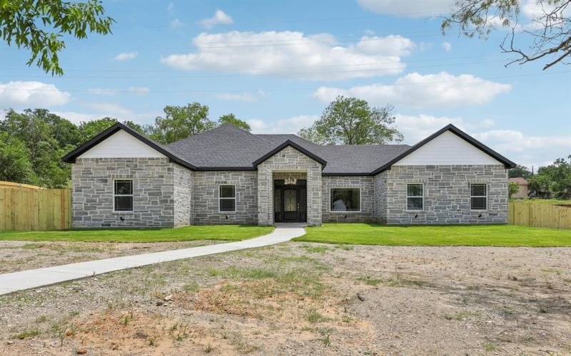 6002 Verde Way, Dallas, TX 75211, 4 Bedrooms Bedrooms, ,2 BathroomsBathrooms,Residential,For Sale,6002 Verde Way,20951630