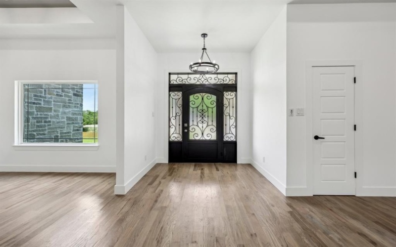 6002 Verde Way, Dallas, TX 75211, 4 Bedrooms Bedrooms, ,2 BathroomsBathrooms,Residential,For Sale,6002 Verde Way,20951630