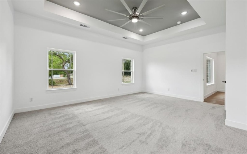 6002 Verde Way, Dallas, TX 75211, 4 Bedrooms Bedrooms, ,2 BathroomsBathrooms,Residential,For Sale,6002 Verde Way,20951630