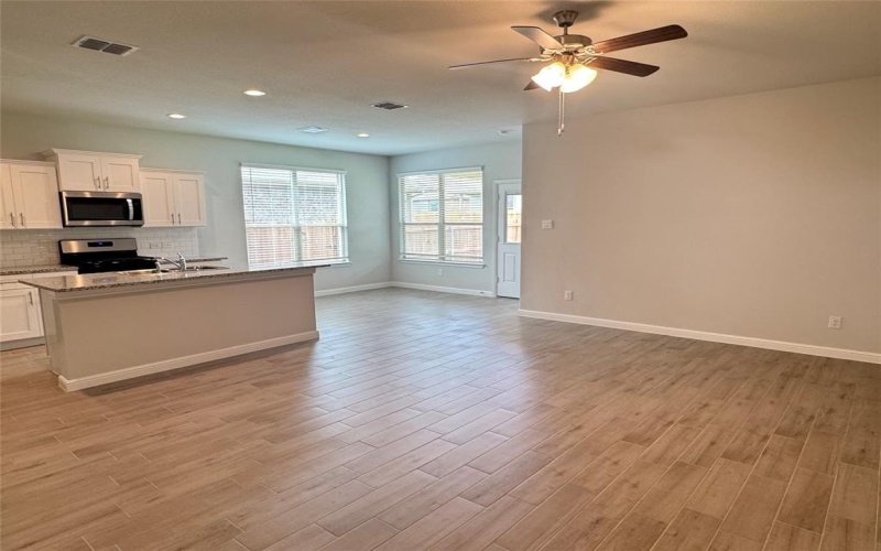 4300 Cornelia Street, Fort Worth, TX 76036, 4 Bedrooms Bedrooms, ,2 BathroomsBathrooms,Residential Lease,For Rent,4300 Cornelia Street,20952104