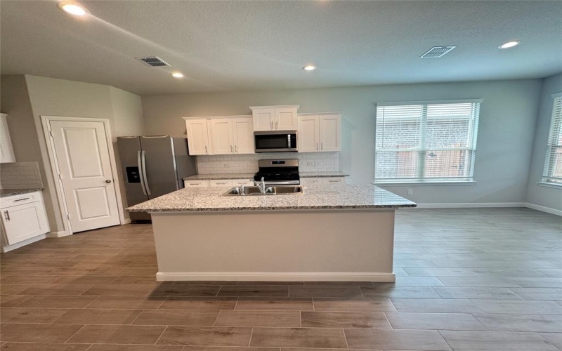 4300 Cornelia Street, Fort Worth, TX 76036, 4 Bedrooms Bedrooms, ,2 BathroomsBathrooms,Residential Lease,For Rent,4300 Cornelia Street,20952104