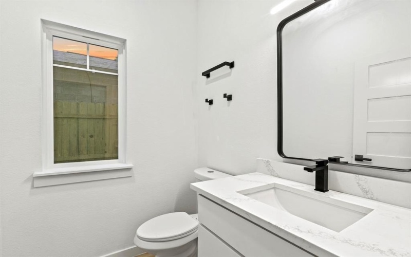 2230 Hooper Street, Dallas, TX 75215, 3 Bedrooms Bedrooms, ,2 BathroomsBathrooms,Residential,For Sale,2230 Hooper Street,20952191