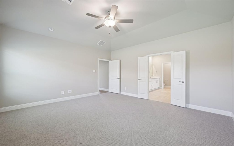 516 Stagg Street, McKinney, TX 75069, 4 Bedrooms Bedrooms, ,3 BathroomsBathrooms,Residential,For Sale,516 Stagg Street,20952251