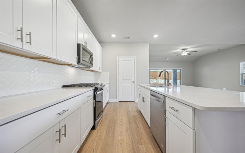 516 Stagg Street, McKinney, TX 75069, 4 Bedrooms Bedrooms, ,3 BathroomsBathrooms,Residential,For Sale,516 Stagg Street,20952251