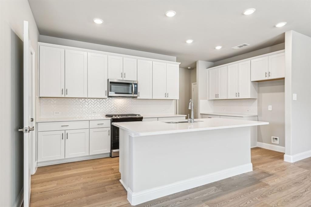 412 Stagg Street, McKinney, TX 75069, 5 Bedrooms Bedrooms, ,3 BathroomsBathrooms,Residential,For Sale,412 Stagg Street,20952267