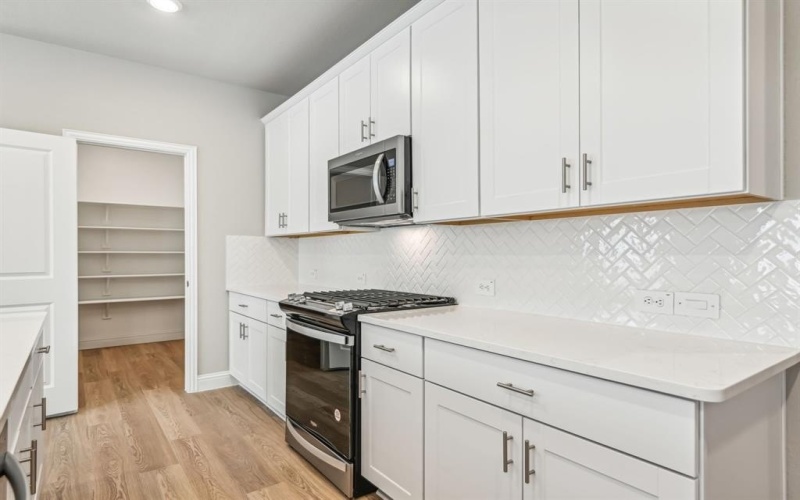 412 Stagg Street, McKinney, TX 75069, 5 Bedrooms Bedrooms, ,3 BathroomsBathrooms,Residential,For Sale,412 Stagg Street,20952267