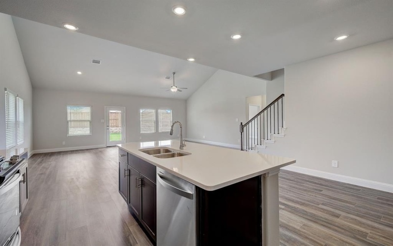 410 Stagg Street, McKinney, TX 75069, 5 Bedrooms Bedrooms, ,3 BathroomsBathrooms,Residential,For Sale,410 Stagg Street,20952268
