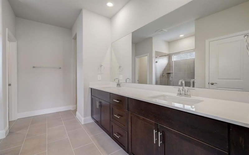 410 Stagg Street, McKinney, TX 75069, 5 Bedrooms Bedrooms, ,3 BathroomsBathrooms,Residential,For Sale,410 Stagg Street,20952268