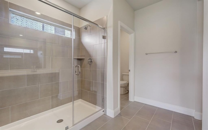 410 Stagg Street, McKinney, TX 75069, 5 Bedrooms Bedrooms, ,3 BathroomsBathrooms,Residential,For Sale,410 Stagg Street,20952268