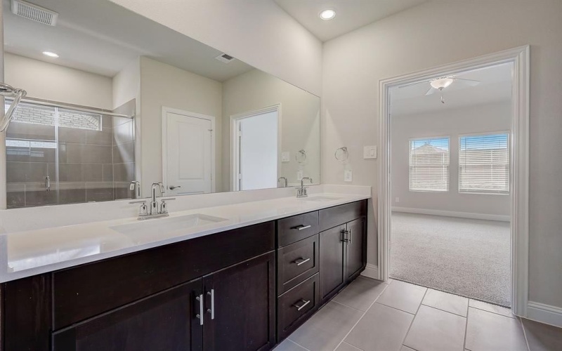410 Stagg Street, McKinney, TX 75069, 5 Bedrooms Bedrooms, ,3 BathroomsBathrooms,Residential,For Sale,410 Stagg Street,20952268